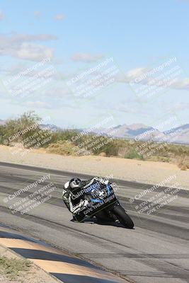 media/Nov-16-2025-Race Pace (Sun) [[8c5fa54630]]/Verified Riders/4-Turn 3 Inside (1050am)/